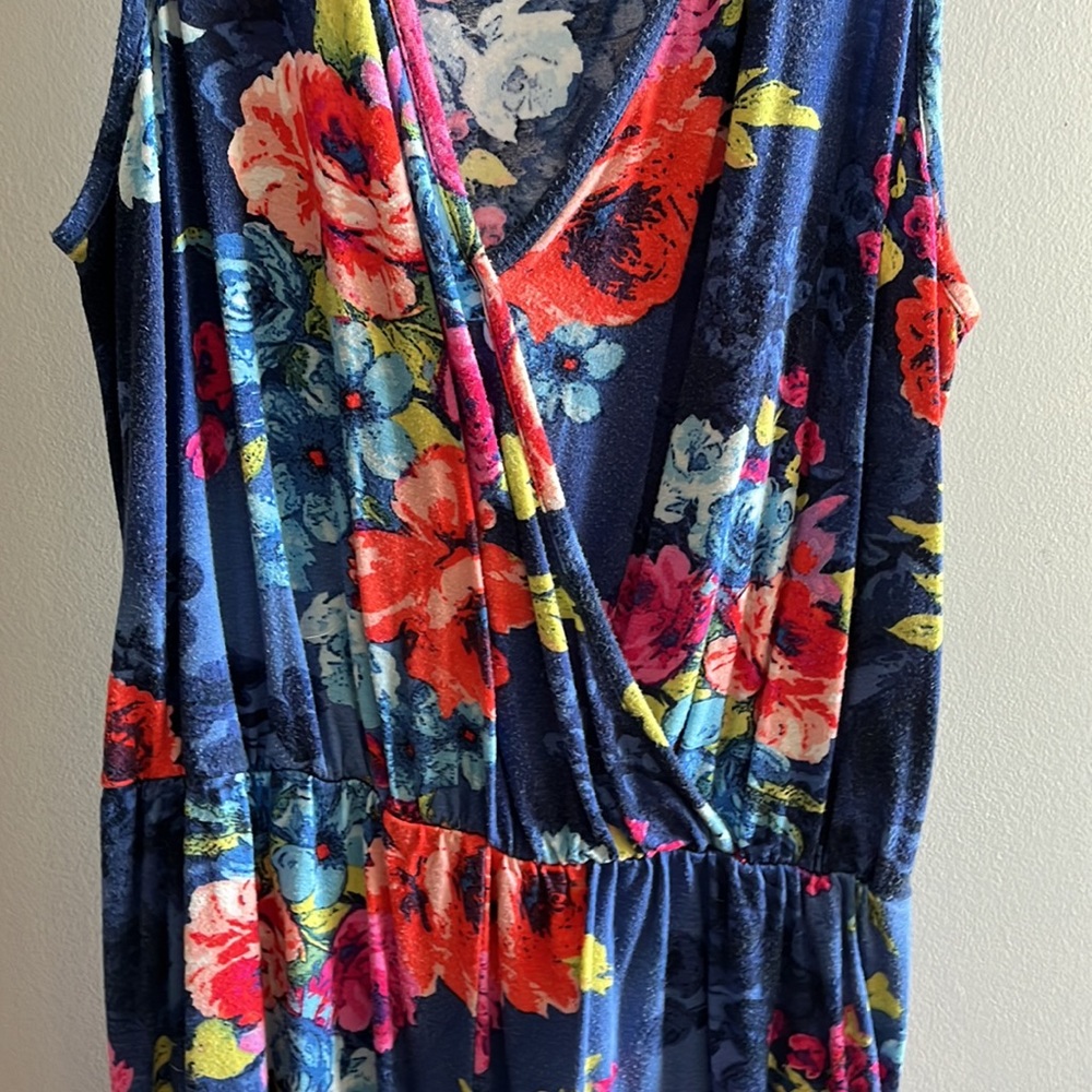 FLORAL ROMPER - Picture 2 of 3
